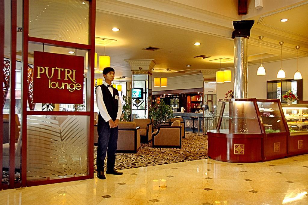 Horison Ultima Bandung Hotel Exterior foto