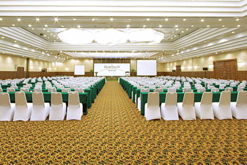 Horison Ultima Bandung Hotel Exterior foto