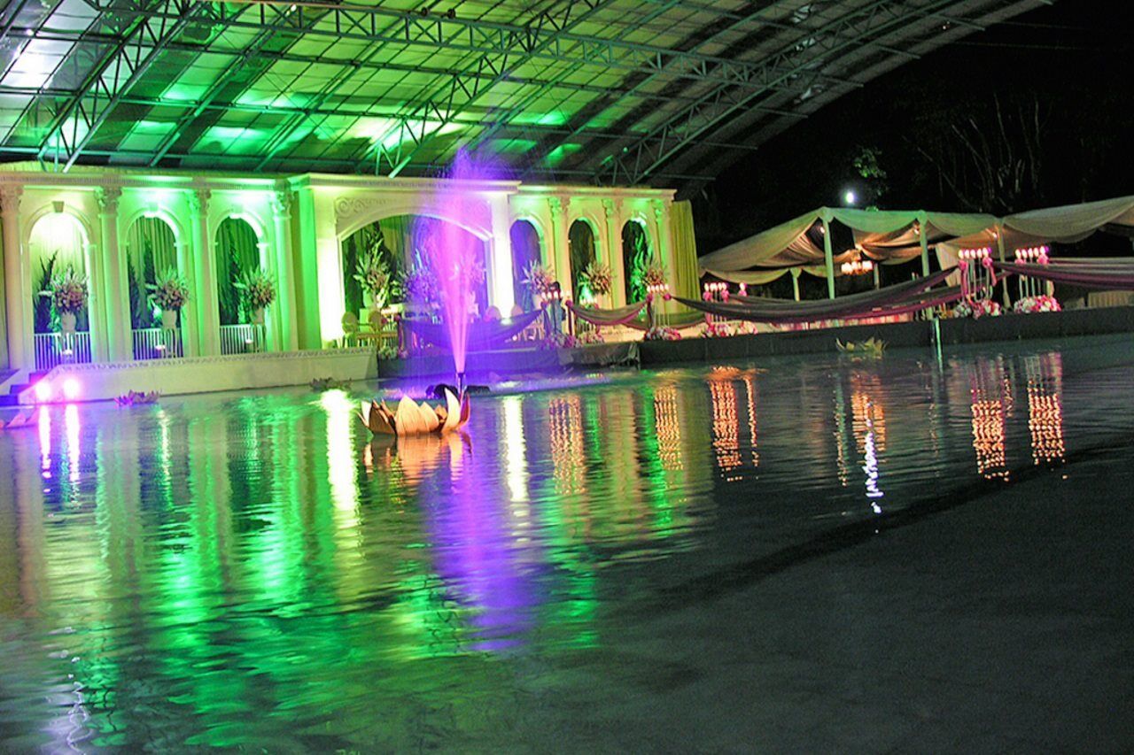 Horison Ultima Bandung Hotel Exterior foto