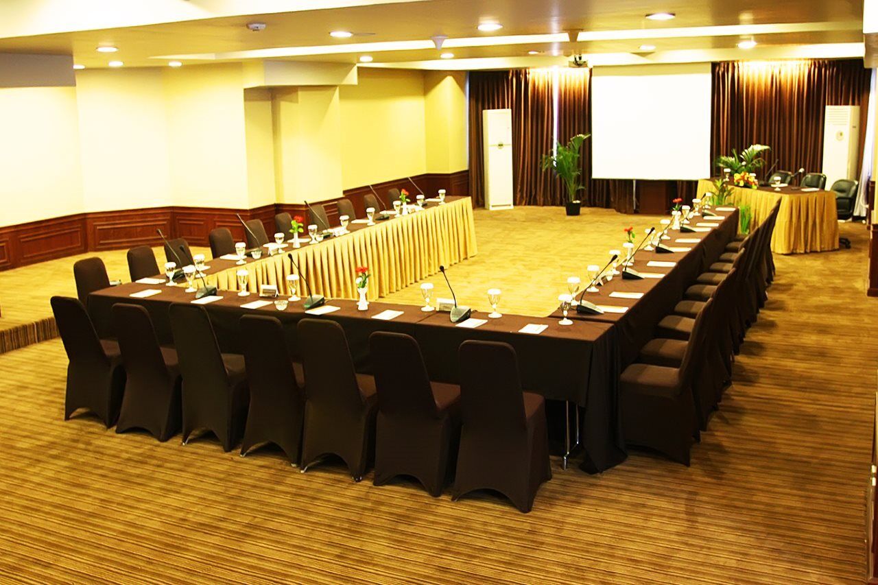 Horison Ultima Bandung Hotel Exterior foto